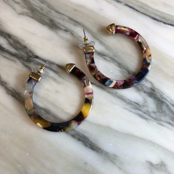 🌱Multi Resin Hoop Earrings - Picture 2 of 3